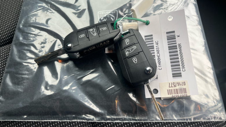 Peugeot Partner Long Diesel 1.5 BlueHDi 100 Professional Plus Van